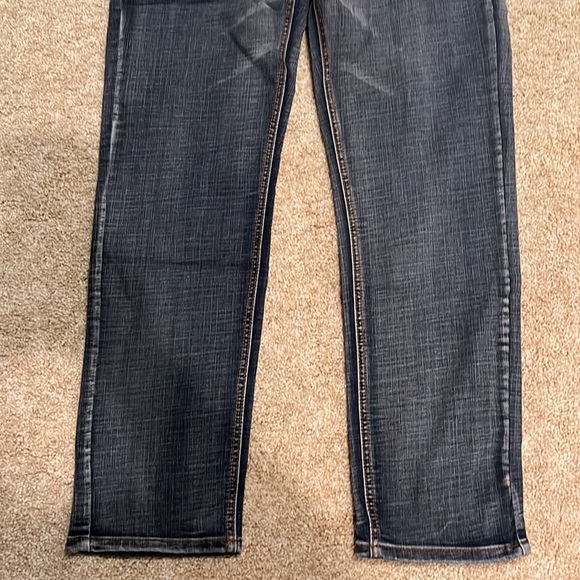 Men’s Fashion Straight Leg Denim Jeans, Size 32, Medium Wash, NWT NEW WITH TAGS - Picture 3 of 15